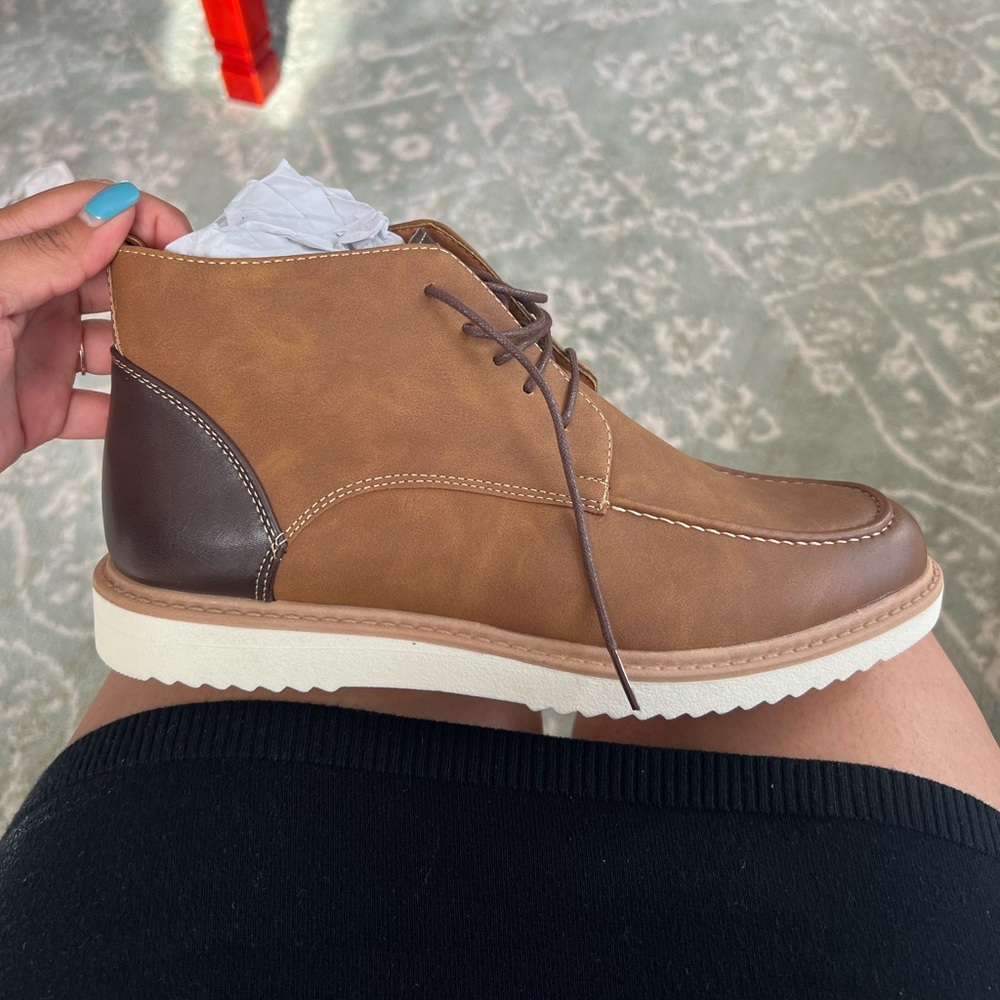 Men’s 7.5 Shoe Brand New with box